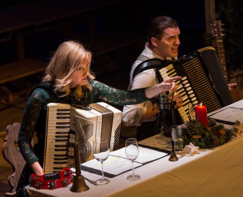 Amelie Diana und Andi Bittl mit Zieharmonika